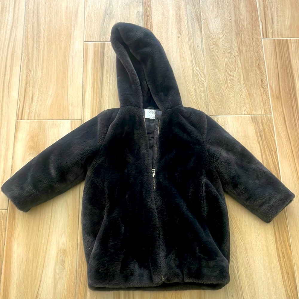 ZARA FAUX FUR GIRLS HOODED JACKET SIZE 7 BLACK